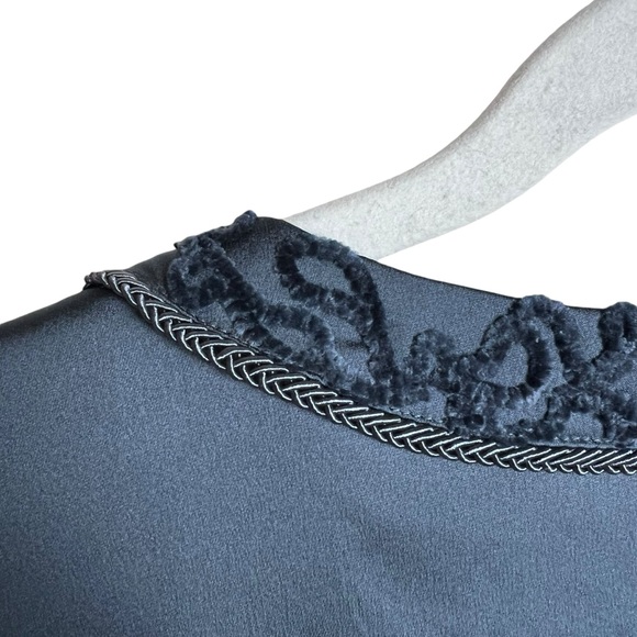 Chico’s Satin Chenille Smocked Blouse Gray Chico’s Size 4 - Picture 11 of 16